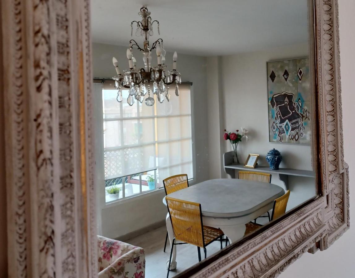 Sun And Chic Malaga Apartman Kültér fotó